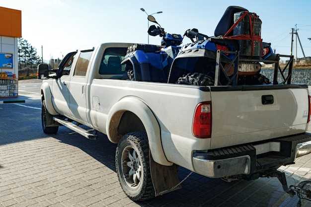 Цены и комплектации Mitsubishi Triton