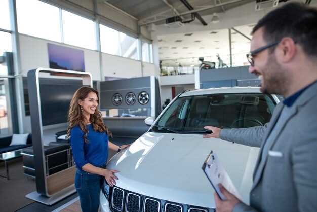 Модели от BMW, например, X5 и X7, выделяются динамикой и управляемостью. Они предлагают мощные двигатели и продвинутые системы полного привода, что делает их привлекательными для любителей активного вождения. Однако, в отличие от новинки, они могут уступать в области комфорта и качества отделки интерьера.