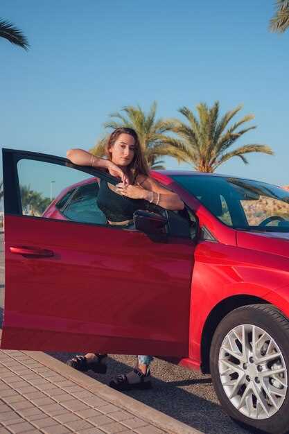 Сравнение с конкурентами: Volkswagen up! против других хэтчбеков