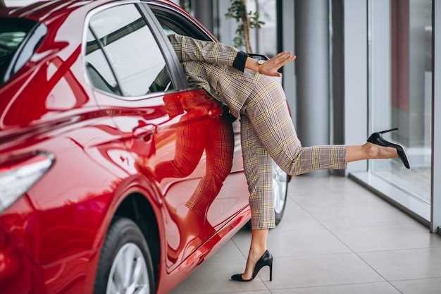 Сравнение Volvo V40 с другими моделями в классе
